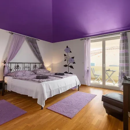 Tatil Evi Four-bedroom In Golubovo