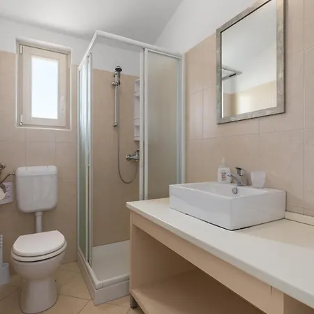 Tatil Evi Four-bedroom In Golubovo *